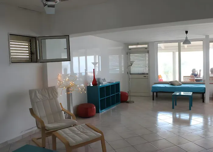 Casa Vista Mare Con Giardino 度假居 *