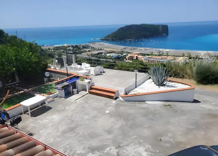 Casa Vista Mare Con Giardino *