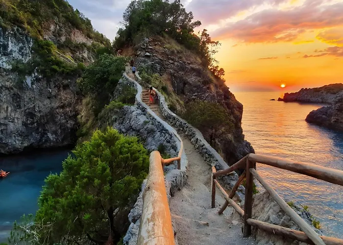 Casa Vista Mare Con Giardino * 普拉亚·阿马勒