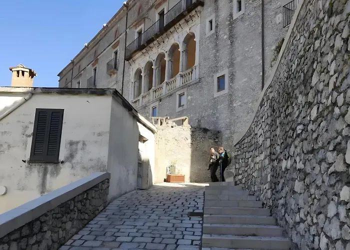 Casa Vista Mare Con Giardino 普拉亚·阿马勒