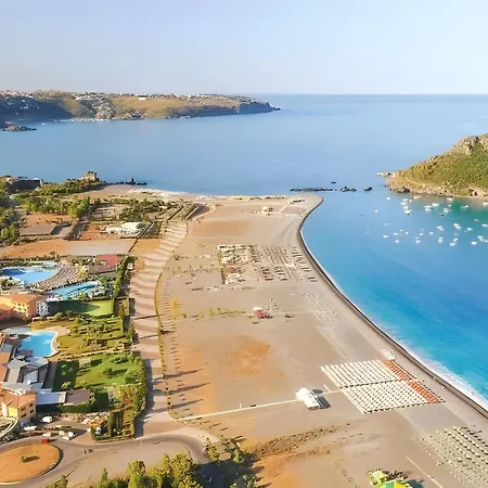 Casa Vista Mare Con Giardino