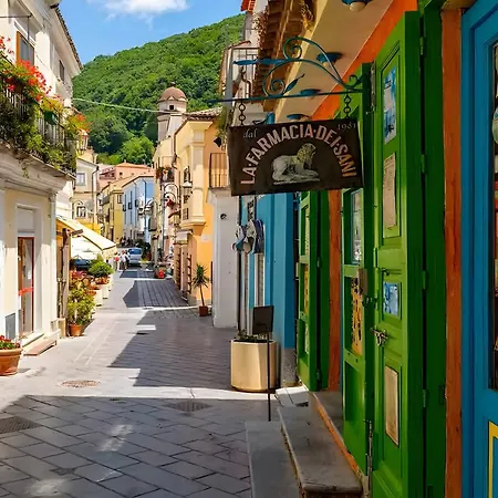 Casa Vista Mare Con Giardino Ferienhaus *